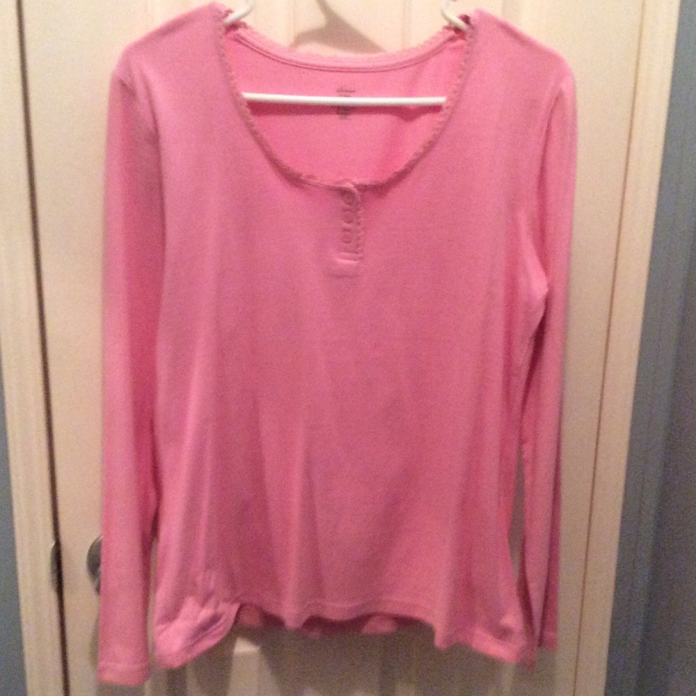 Pink long sleeve shirt. Very cute.